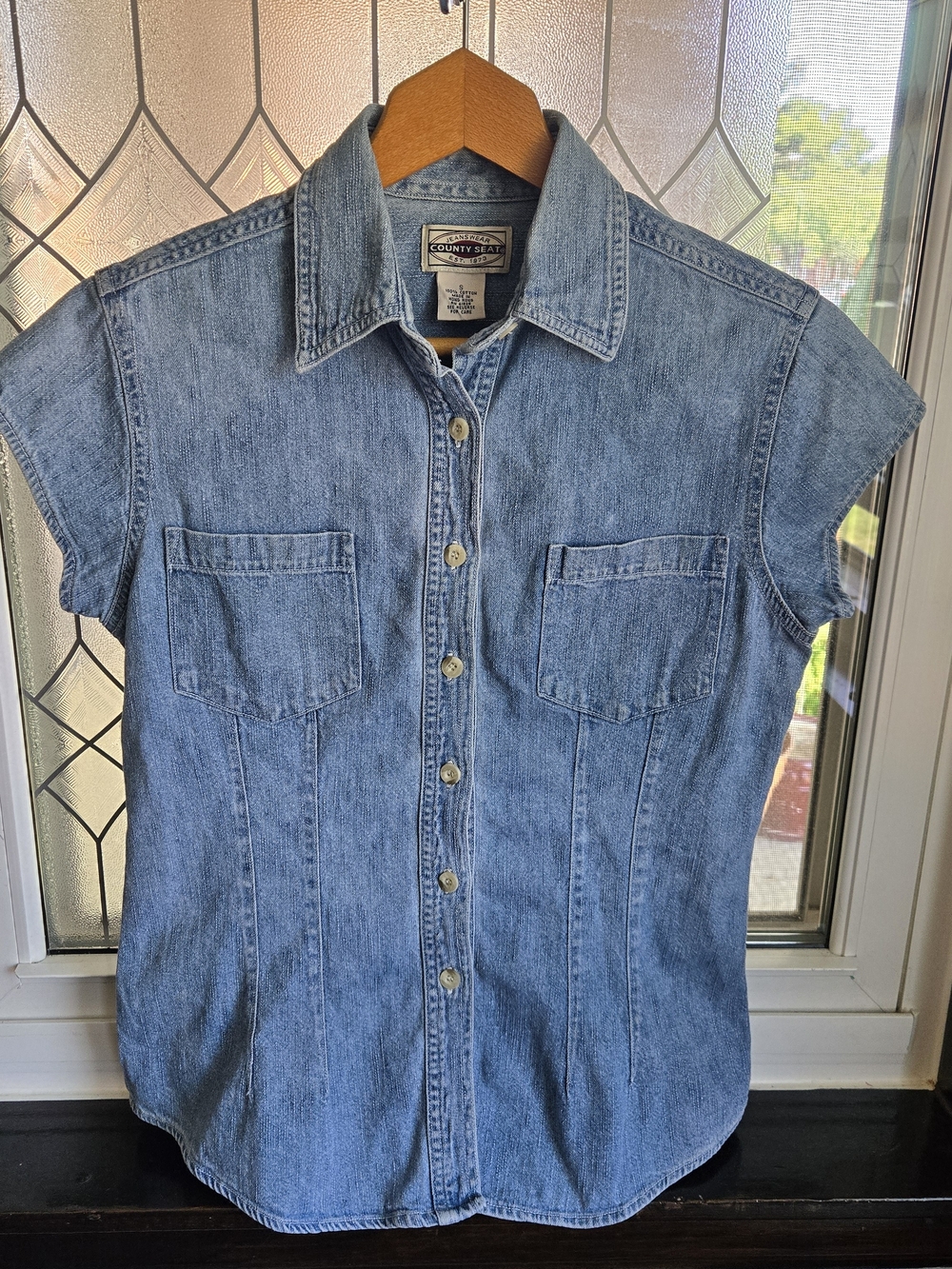 County Seat Women's Blue Denim Button-Up Cap Sleeve Shirt